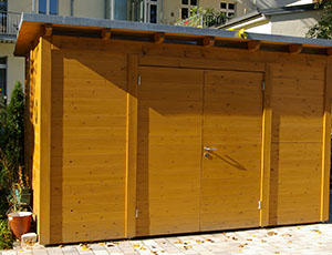 Gerätehaus aus Holz mit Doppeltür - Ulrike Kühn Aussen Raum Ausstattung