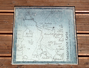 ... Informationsfeldern (Glas) - Ulrike Kühn Aussen Raum Ausstattung ... Informationsfeldern (Glas) - Ulrike Kühn Aussen Raum Ausstattung